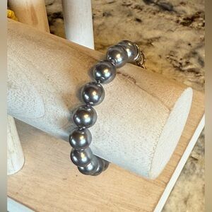 Kissaka Faux Pearl hand-knotted Bracelet Grey